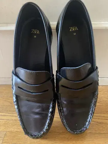 ZARA 블랙 로퍼 38 천연 가죽