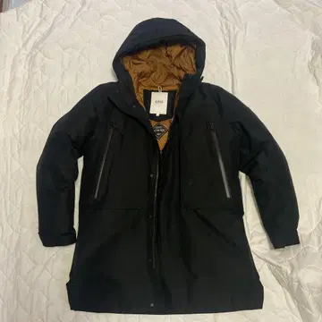 AIGLE GORE-TEX 블랙 다운 자켓 S