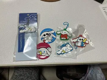 시나모롤 키링, 캔뱃지 6개 세트