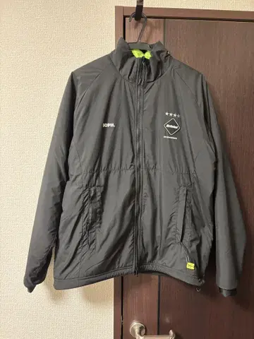 FCRB 리버서블 자켓