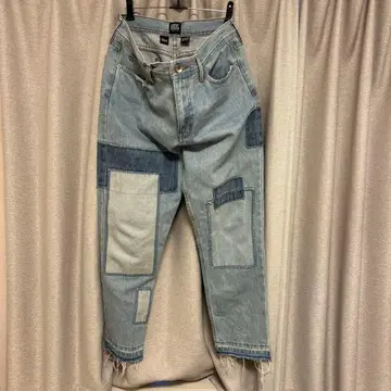 BDG 어반 아웃피터스 패치워크 슬림핏 데님 팬츠