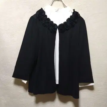 Rose Tiara 블랙 장미 모티브 7부 소매 가디건