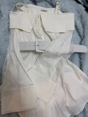 노마에 화이트 미니 원피스