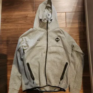 FCRB 브리스톨 TECH SWEAT VENTILATION HOODIE