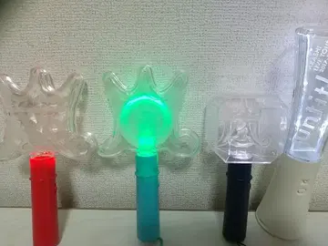 점등 확인 완료! 배터리 포함 ARASHI 응원봉 4개 묶음 판매
