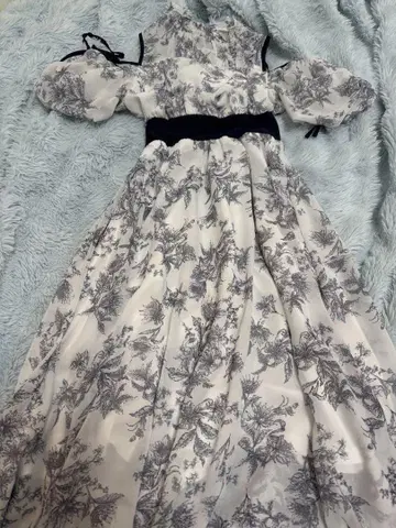 NOMAE 오픈 숄더 롱 스커트 원피스