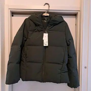 UNIQLO 후드 부착 다운 자켓 M 올리브
