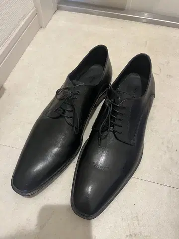 Boss 가죽 신발