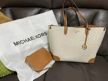 가격 인하! MICHAEL KORS 토트백 베이지 마이클코어스