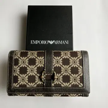EMPORIO ARMANI 모노그램 장지갑 박스 포함