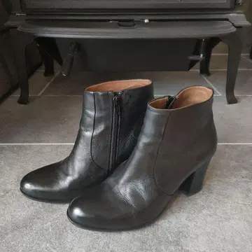 블랙 가죽 숏부츠 38
