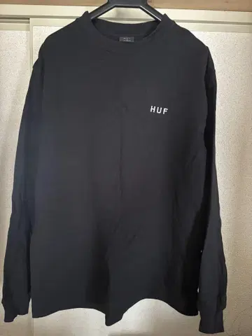 HUF 블랙 긴팔 티셔츠 M