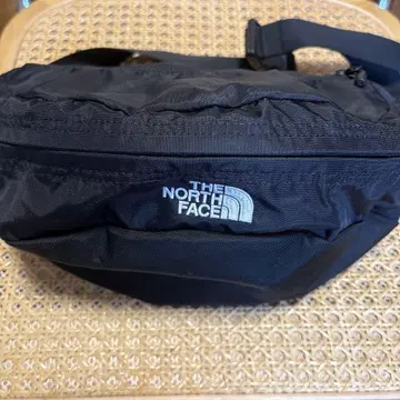 THE NORTH FACE 블랙 바디백