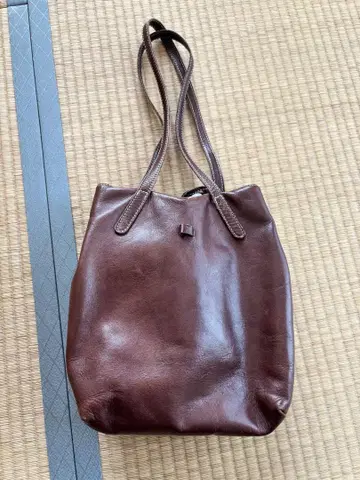 브라운 가죽 토트백