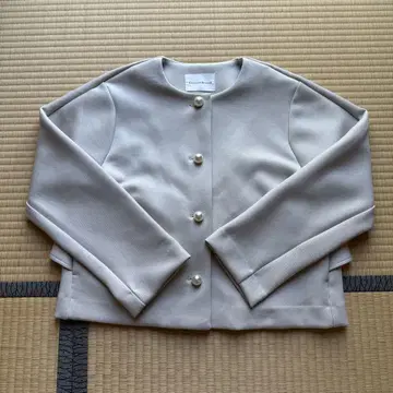 Couture Brooch 노카라 자켓 베이지