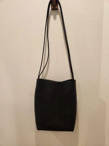 [ ARRHE STUDIO ] 가죽 숄더백