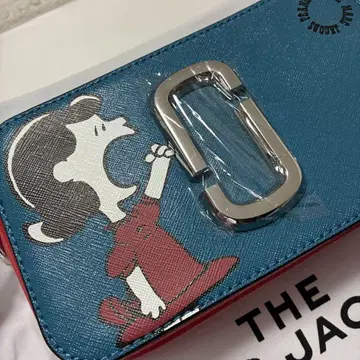 MARC JACOBS 스누피 카메라백 블루멀티 스냅샷