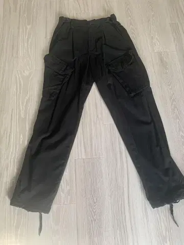 CAVEMPT 블랙 카고 팬츠