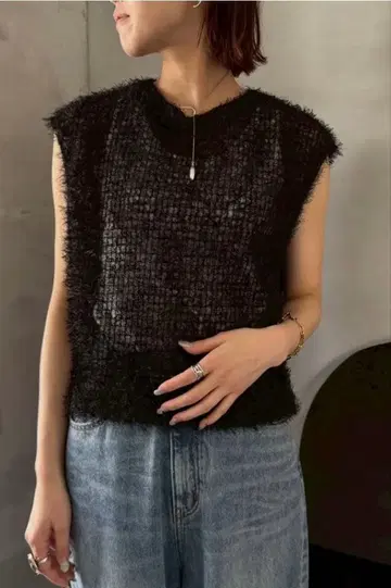 카프네 페더 x 튤 프렌치 슬리브 풀오버