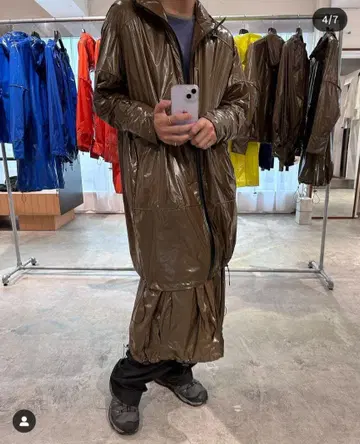 Omar Afridi SIENNA ERUPT PARKA 와레코우 별주