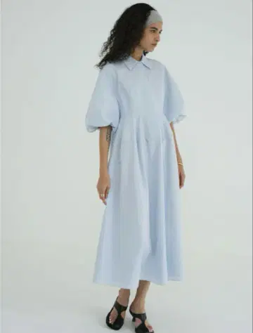 WAIST DESIGN VOLUME ONEPIECE