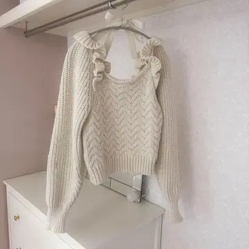 ZARA 케이블 니트 프릴