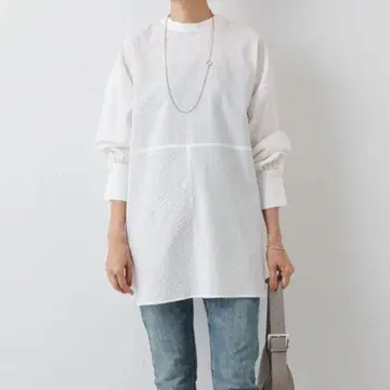 새상품 비어즐리 하이넥 셔츠 화이트 튜닉 셔츠