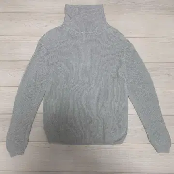 MARGARET HOWELL 울린넨 터틀넥 니트 라이트 그레이