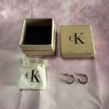 CK 칼반 클라인 귀걸이 박스 포함