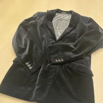 [새상품급] BLUE LABEL 테일러드 벨로아 자켓 L 사이즈 블랙