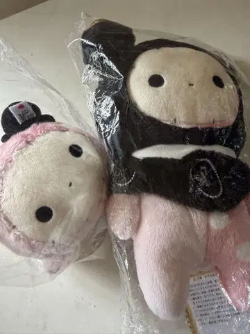 산엑스 10cm 멘탈 서커스 모으는 봉제 인형과 누워있는 봉제 인형