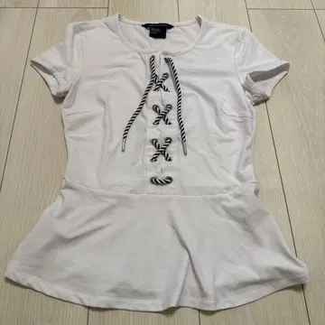 ARMANI EXCHANGE 화이트 T셔츠