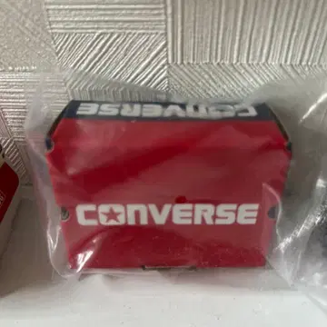 컨버스 레드 박스 캡슐 토이