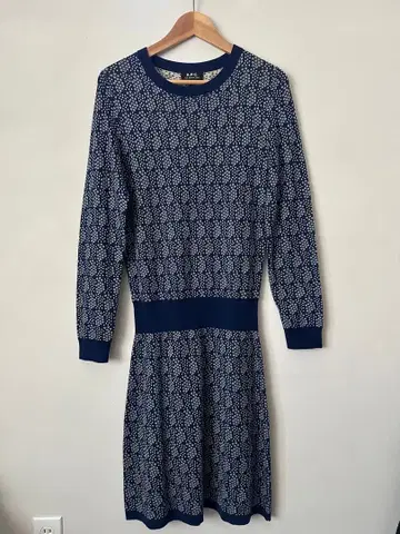 [새상품급] A.P.C. 자카드 니트 원피스 파랑