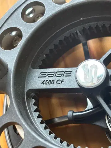 SAGE 4580 CF 플라이 릴