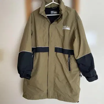 퍼스트 다운 마운틴 파카 F 사이즈 올리브