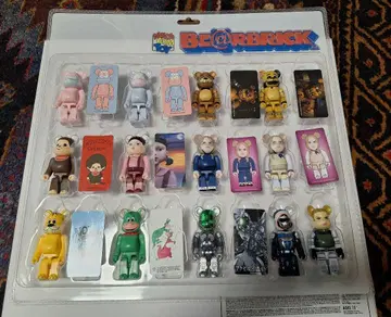 BE@RBRICK 100% 블리스터 케이스