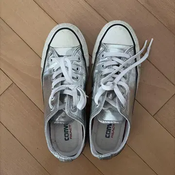 컨버스 올스타 리액트 실버 24.5cm 여성용