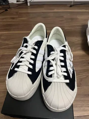 Y-3 와이쓰리 남녀 공용 스니커즈