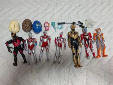 새상품급 울트라맨 피규어 묶음 판매