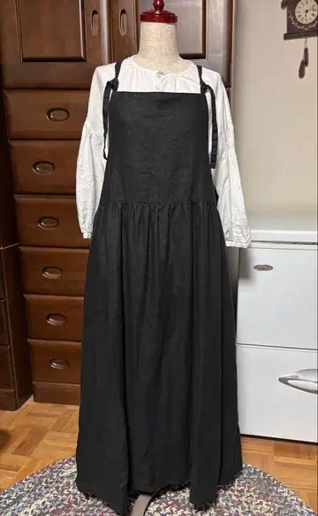 작가 에이프런 원피스