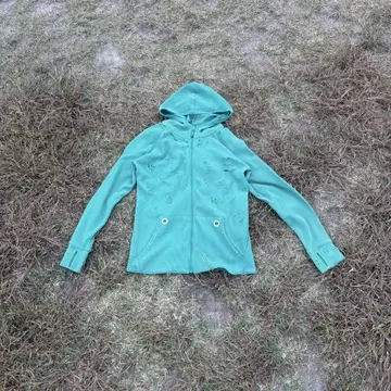 테크 y2k 리메이크 zip Parker