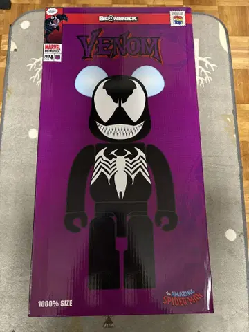 베놈 베어브릭 1000% 마블 스파이더맨
