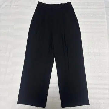 유니클로 UNIQLO 턱 와이드 팬츠 블랙 M