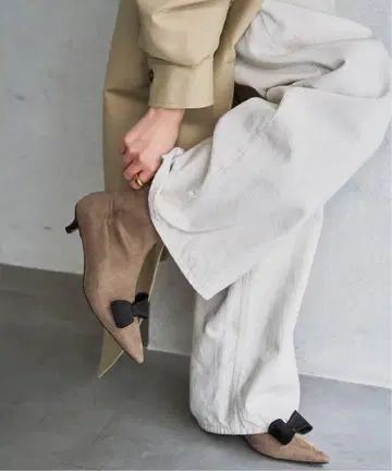 [ 새상품 ] 탈론 4cm 리본 숏부츠 스틸레토 22.5