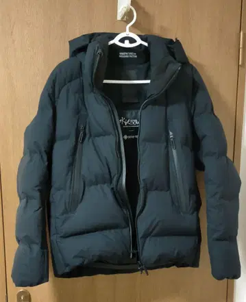 데상트 얼터레인 미즈사와 다운 앰비트 고어텍스 L 사이즈 블랙