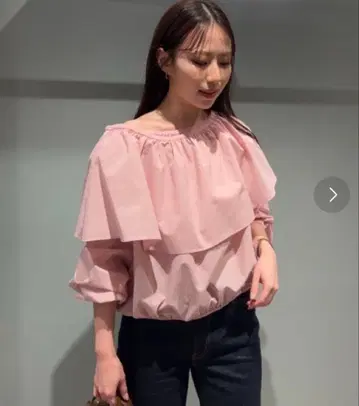 Mila Owen 탈착식 옷깃 포함 4WAY 오프숄더 블라우스