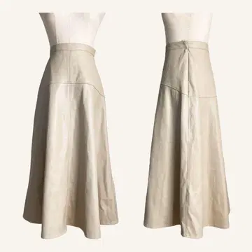 아파트 바이 로리즈 플레어 롱 스커트 아이보리 인조 가죽 M