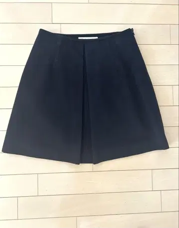 뷰티&유스 다크 네이비 미니 스커트