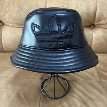 adidas 버킷햇 인조 가죽